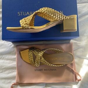 Stuart Weitzman Rosie 50 Gold Metallic Woven Sandal - Size 6.5